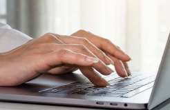 QuickBooks 多久发售一次？