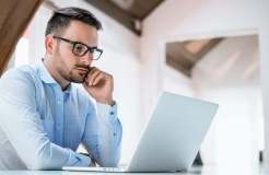 如何将 Google 表格整理到文件夹中